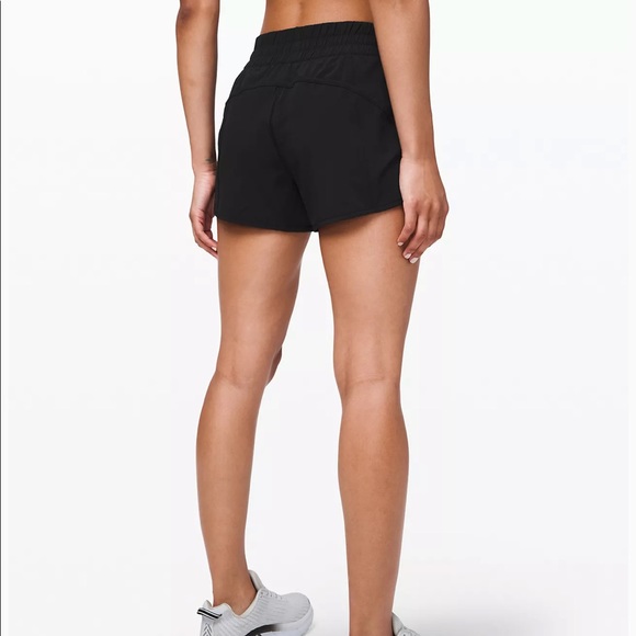 Lululemon black speed up shorts 2.5 size 6 tall - Picture 2 of 10